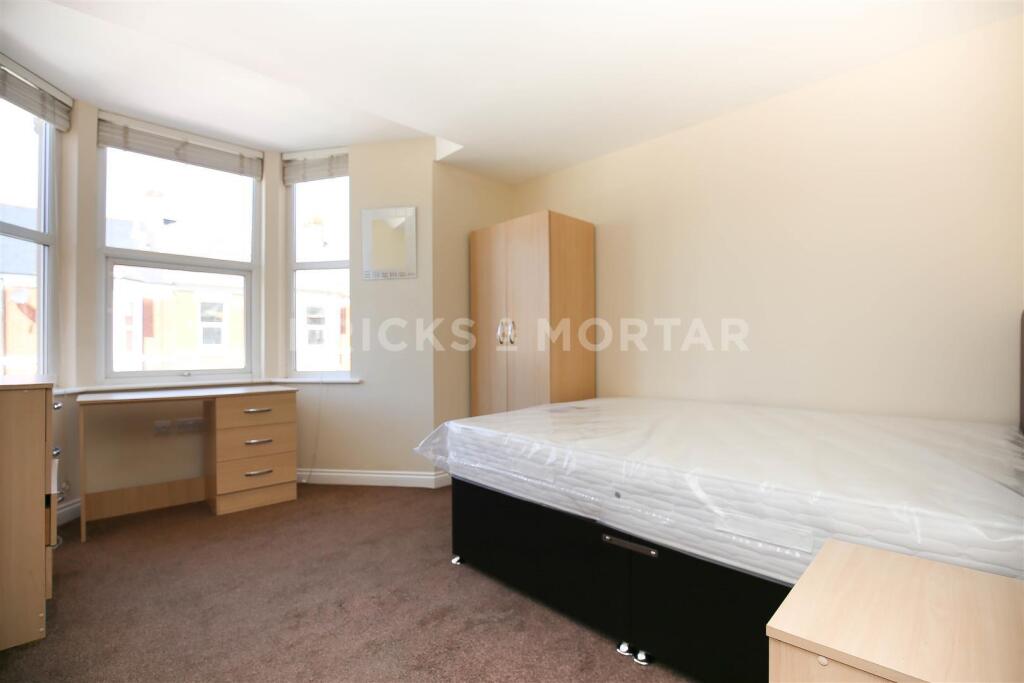 8yp1Dx7wQ4HW45oOTeCk1JlNvQ8.jpg