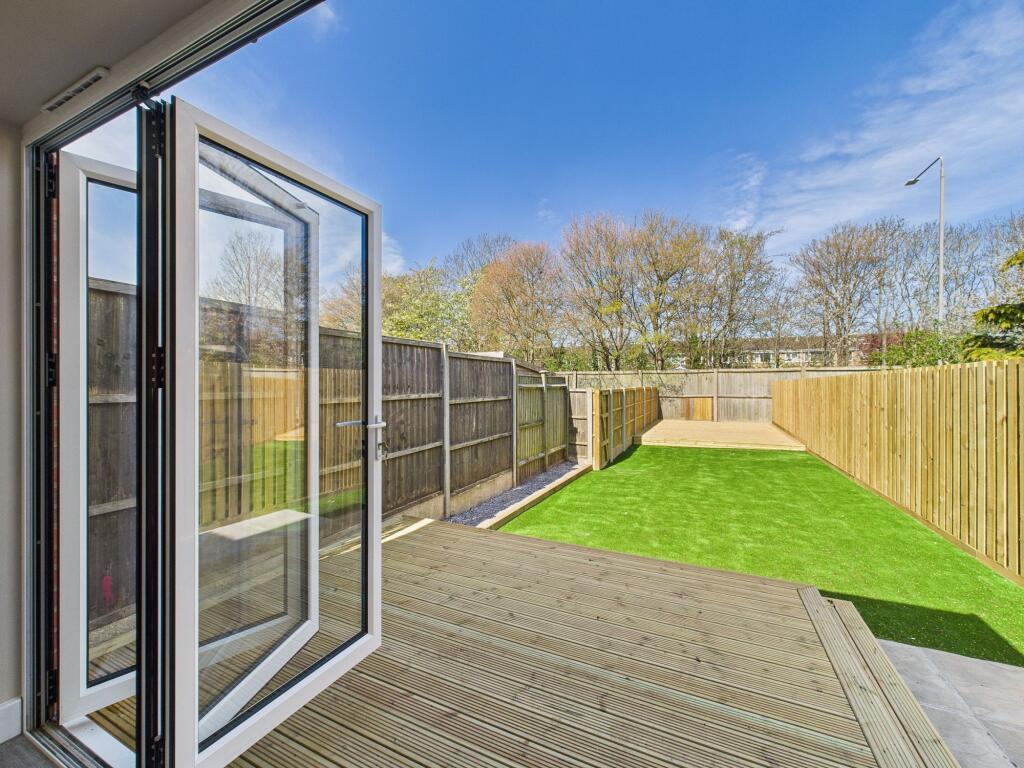 Bi-fold Doors onto Rear Garden