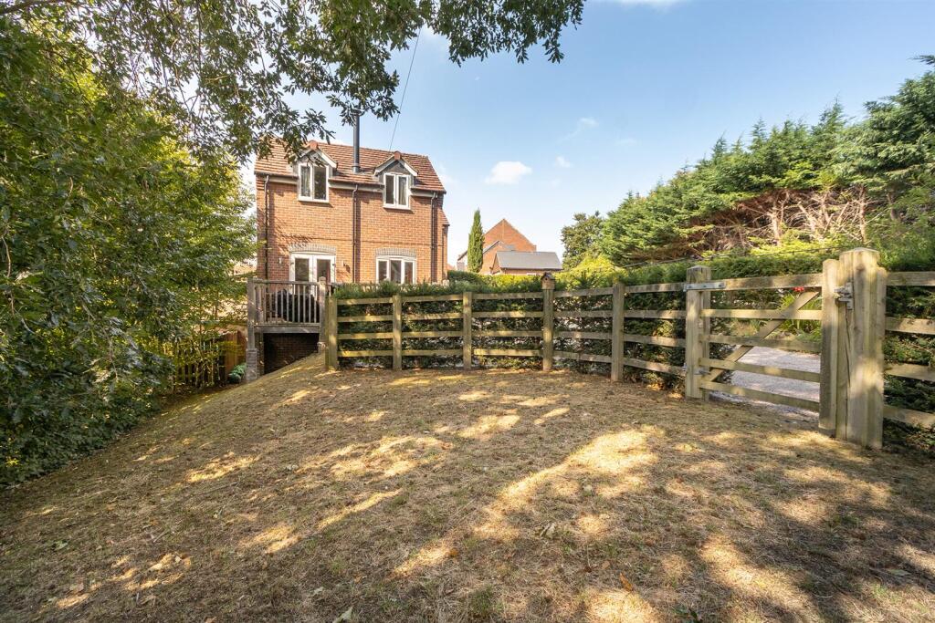 Secret Cottage, Brownsover (21).jpg