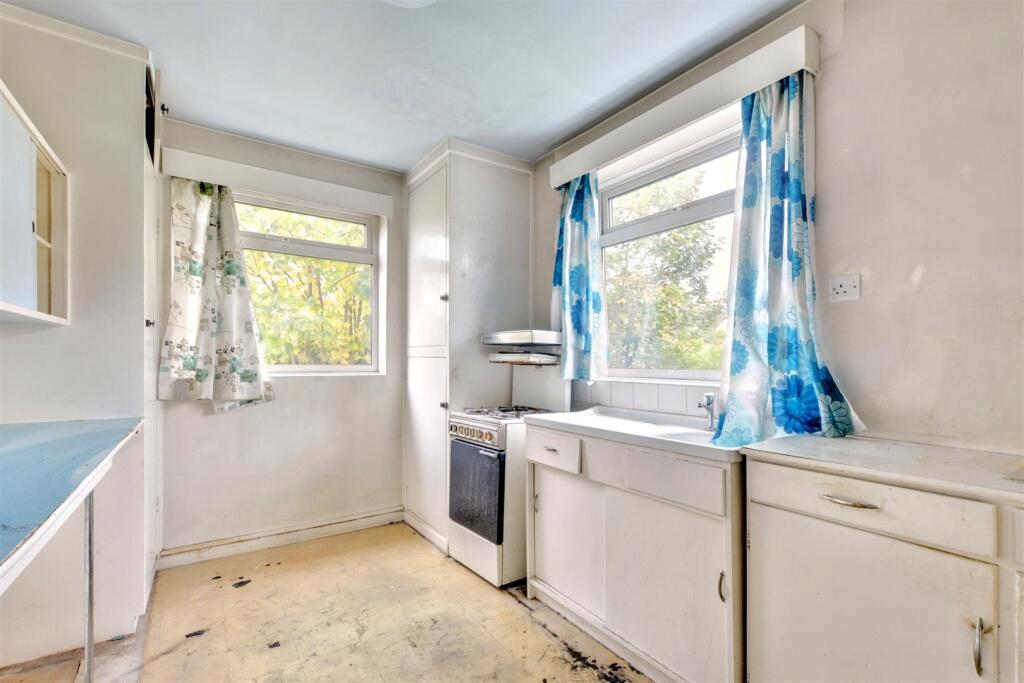 Kitchen (1).jpeg