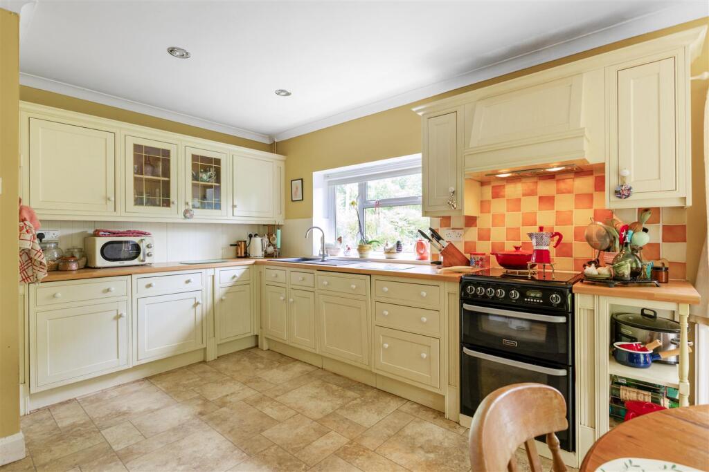 92265_Farthings-Powntley-Copse-Alton (10).jpg