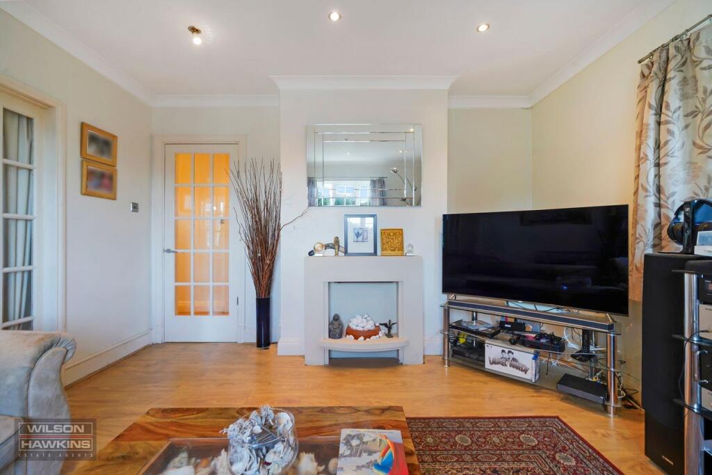 12A Herga Court, Sudbury Hill - v91NG5zrZgFsvxcYpj