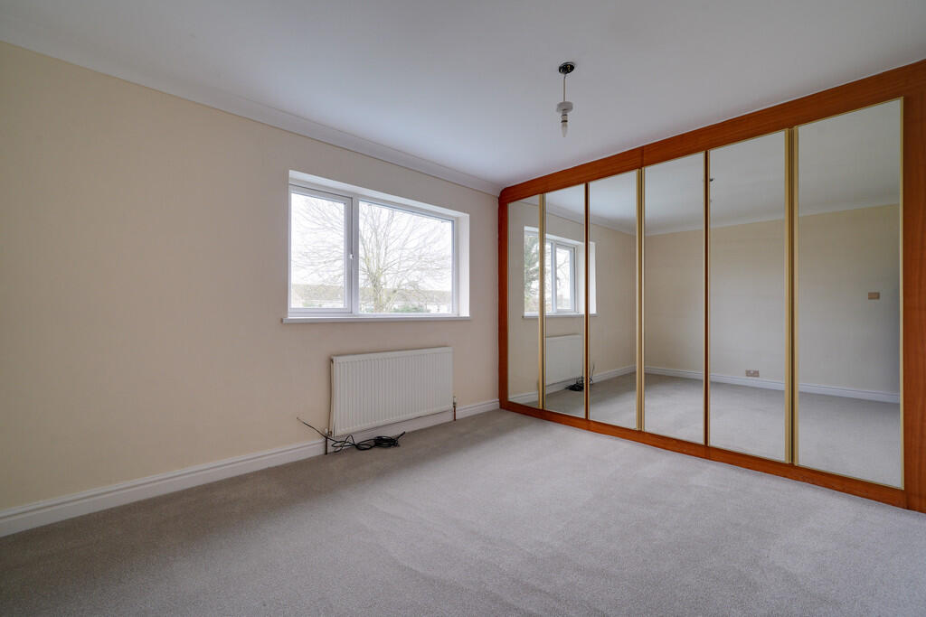 9 North Close, Ro...