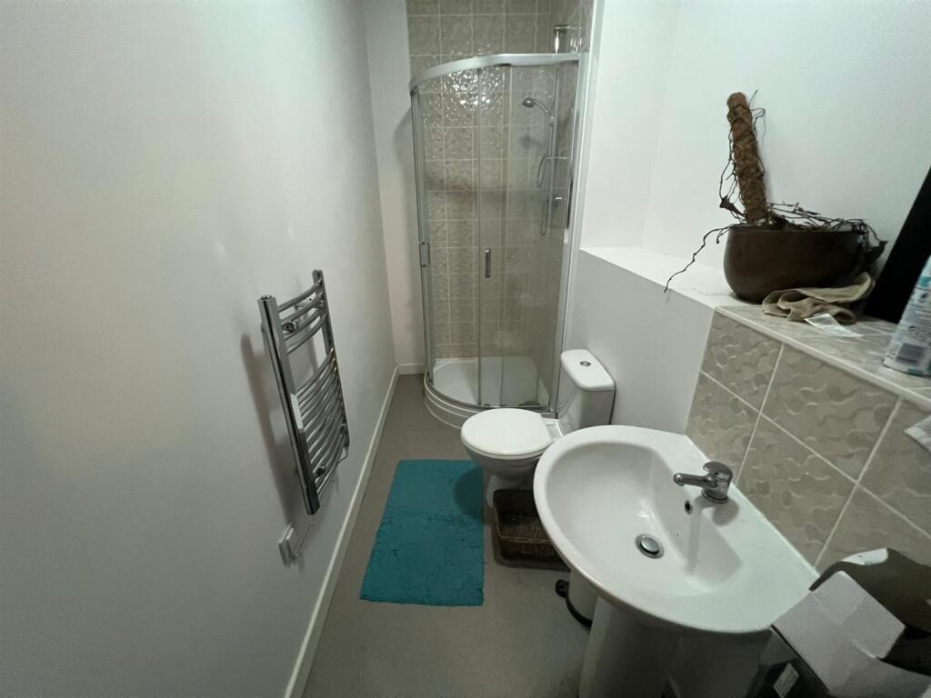 Ensuite.jpg