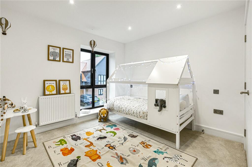 Plot 9 Bedroom