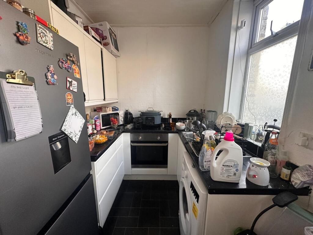 Broomfield Road, Marsh, HD1