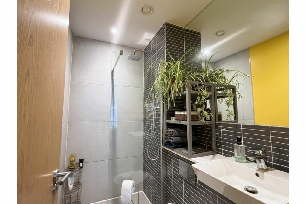 En-suite Shower Room