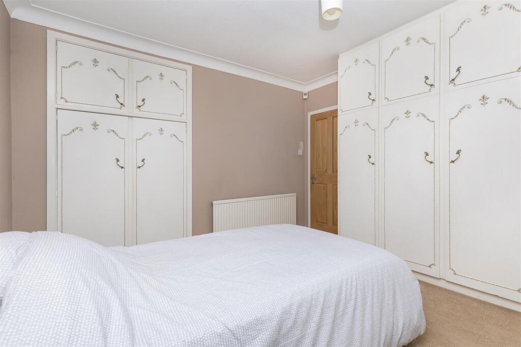 Bramleys Estate Agents - West Lodge Crescent - Ain