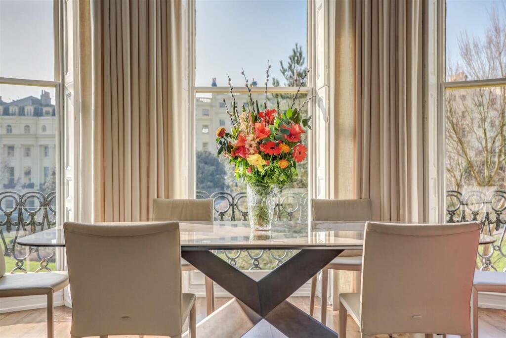 Dining Table.jpg