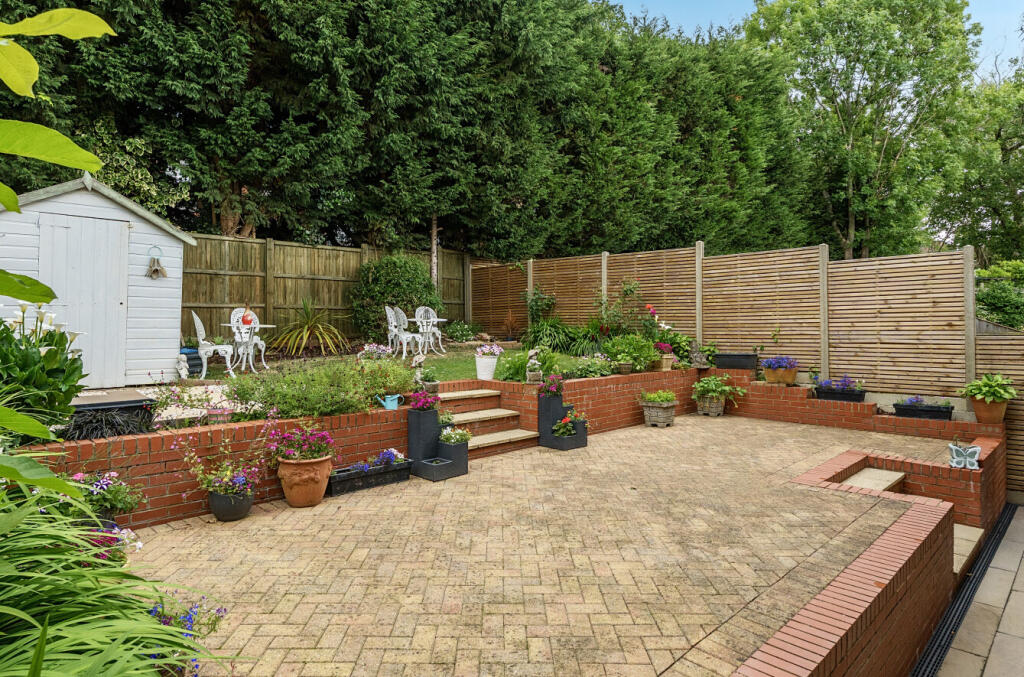 1307225-2-684818d...