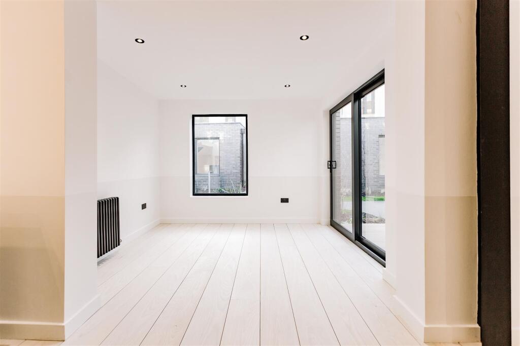 MB_number 12_fonthill mews_32.jpg