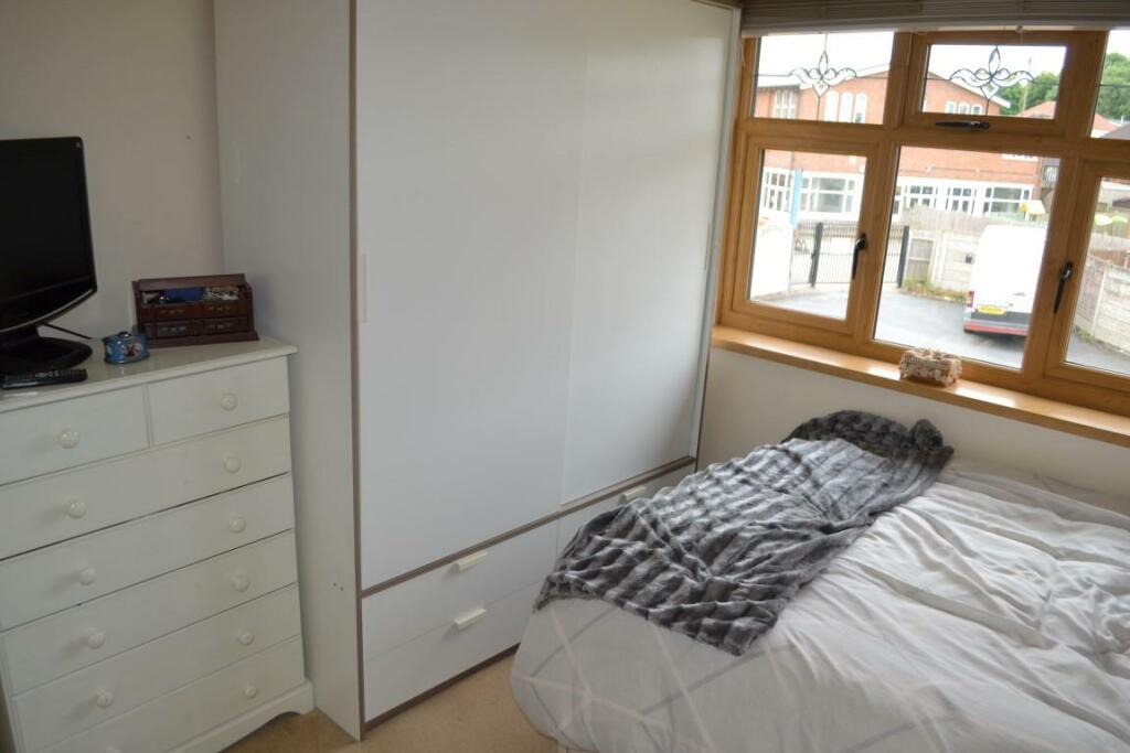 Bedroom 11 (Medium).JPG