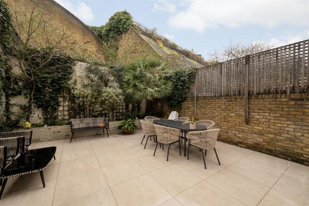 Maskells-76 Warwick Gardens-20_Hi.jpg