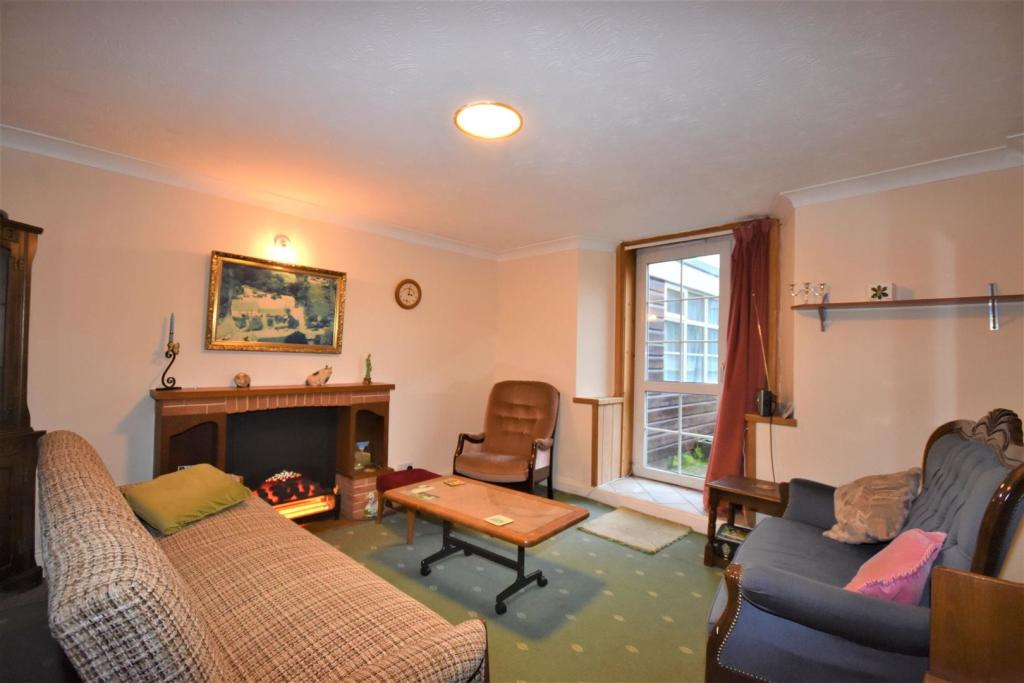 Sitting Room.JPG