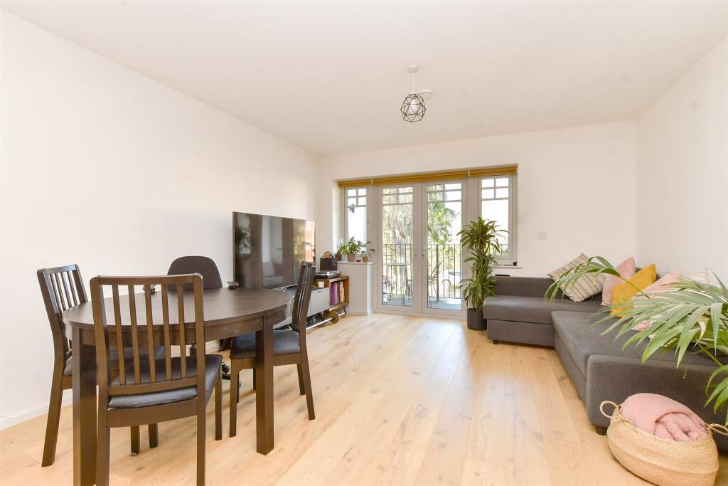 Kitchen / Lounge / Dining Room