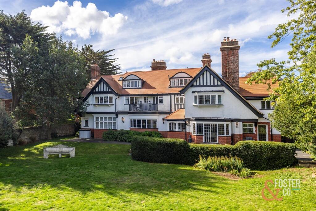 Dyke Road Avenue, 32-006.jpg