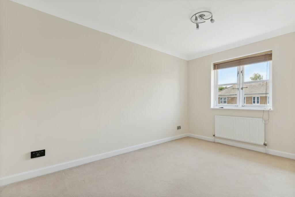 Top Floor Bedroom with En-Suite