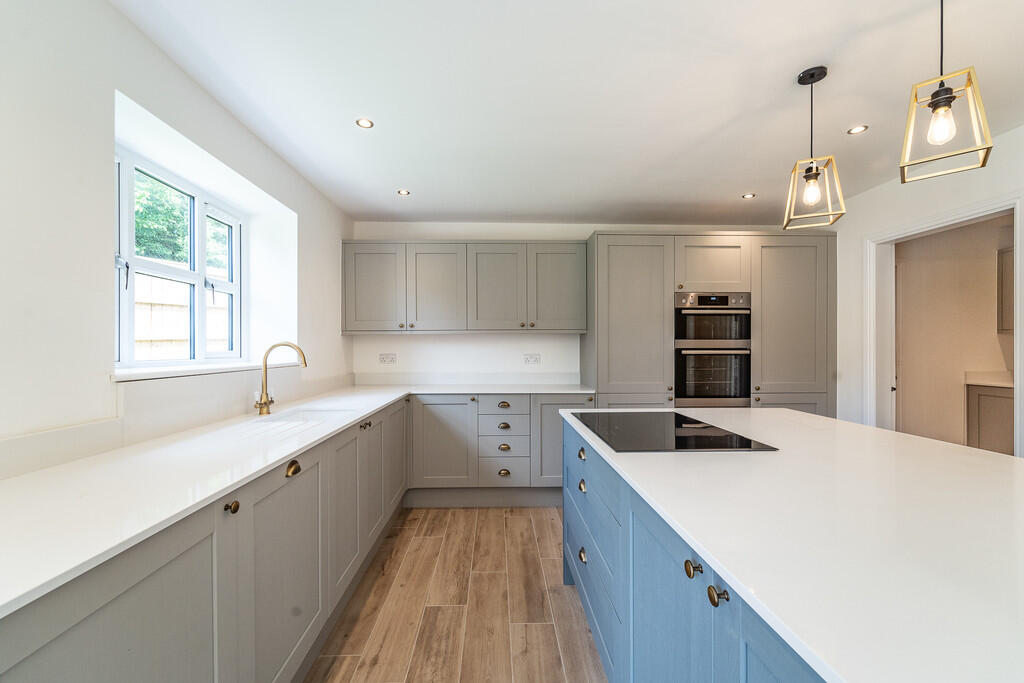 2 Tone Kitchen Un...