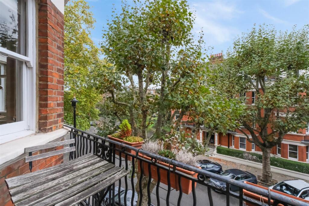 Flat 25, Castellain Mansions W9 1HE-No Watermark-1