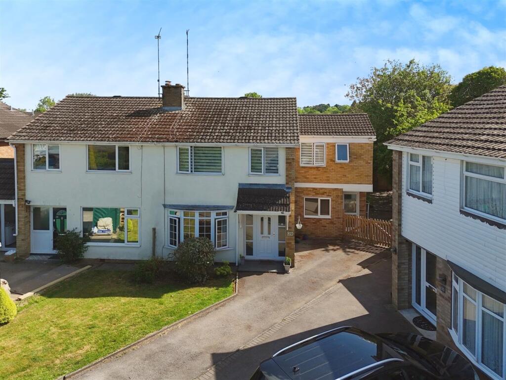 26d02a9c--49E6-B4E0-1A06FFF4EA08-49179-00000F97A47