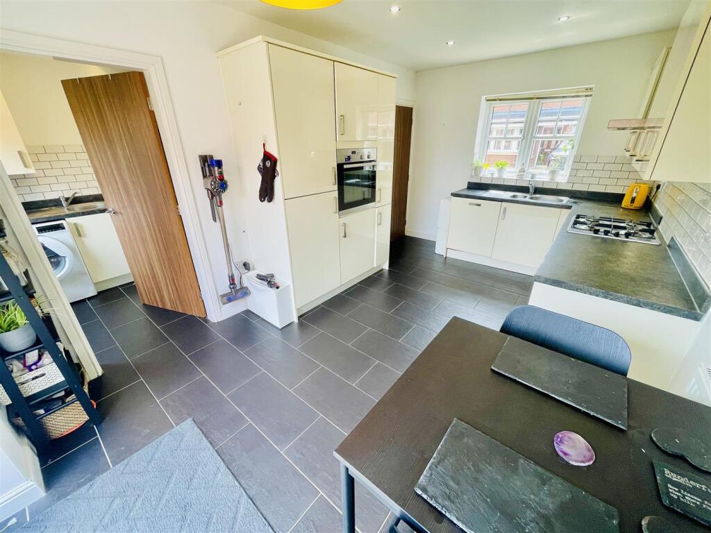 Open Plan Kitchen/Dining Room