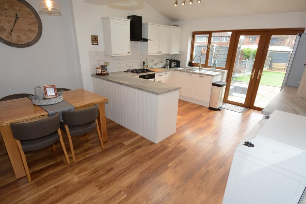 DINING ROOM &amp; KITCHEN