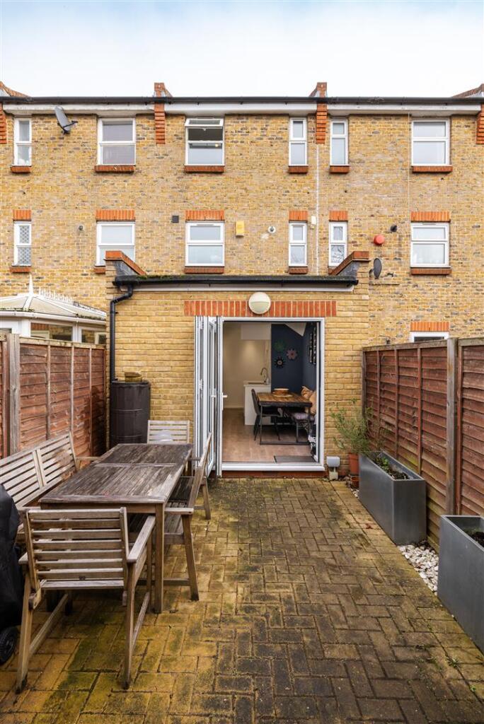 Lime Walk, E15