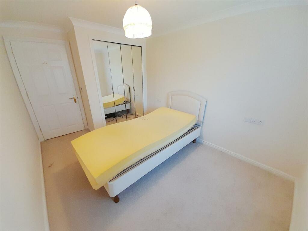 Double Bedroom