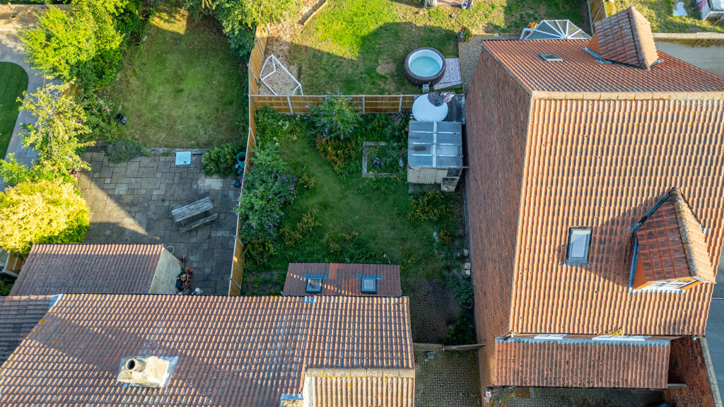 83 Earlsgate-4 T202507211637.jpg