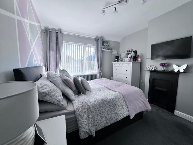 Bedroom 1.jpeg