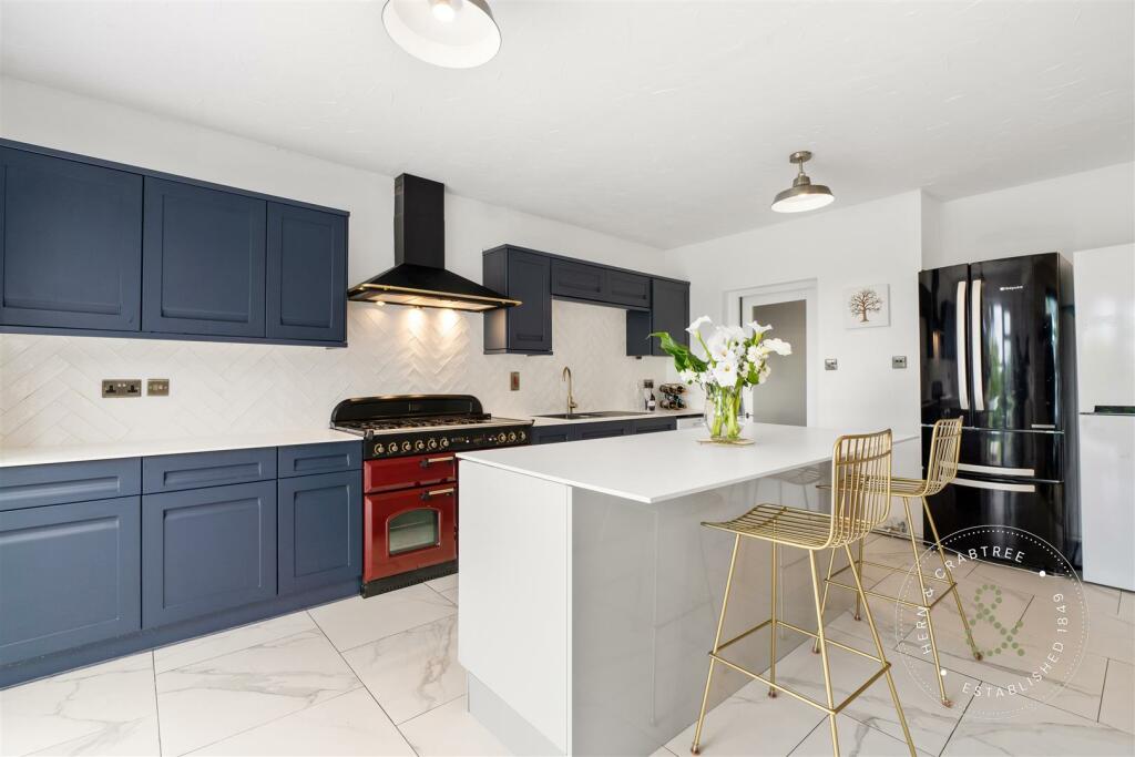 Marshfield Road, Castleton, Hern Crabtree (3).jpg