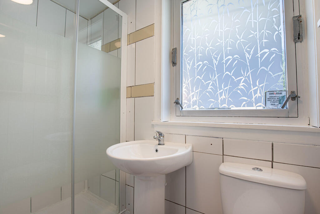UpstairsBathroom