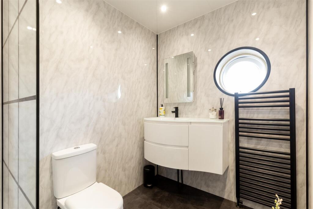 Ensuite