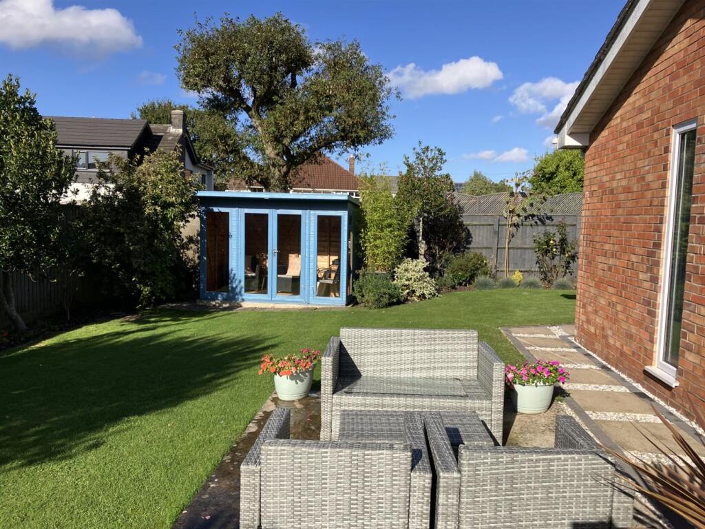 Side &amp; Rear Garden