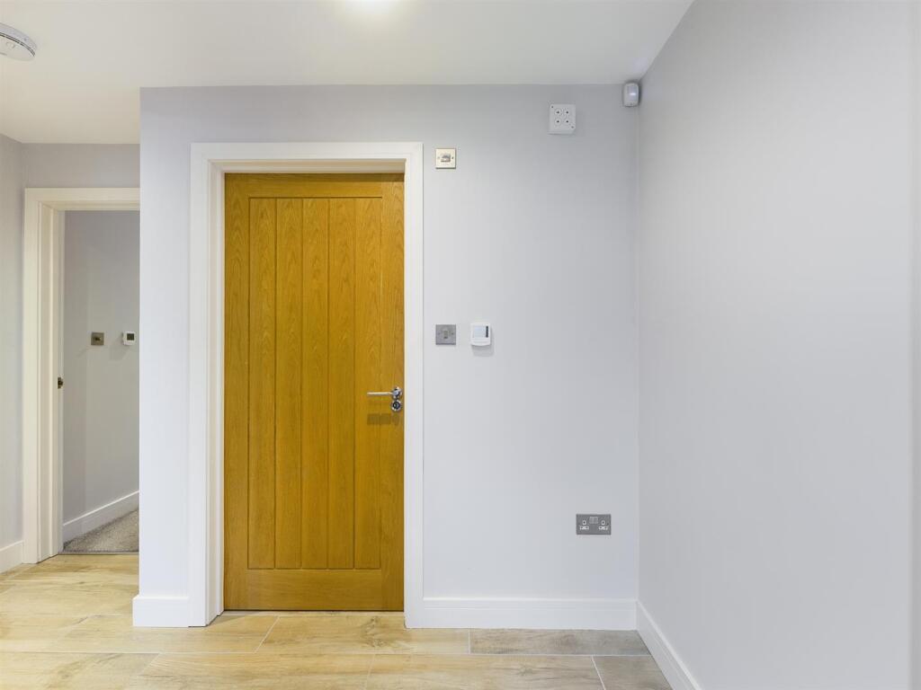 CAM00208P1-PR0170-ST