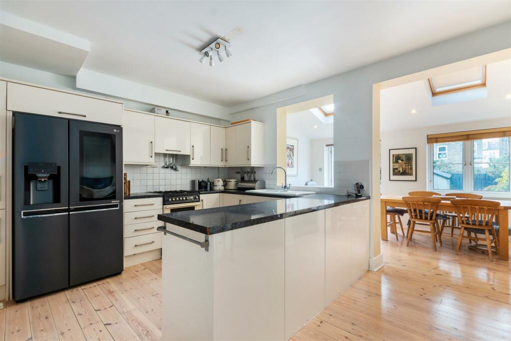 Open Plan Kitchen/Dining/Family Room