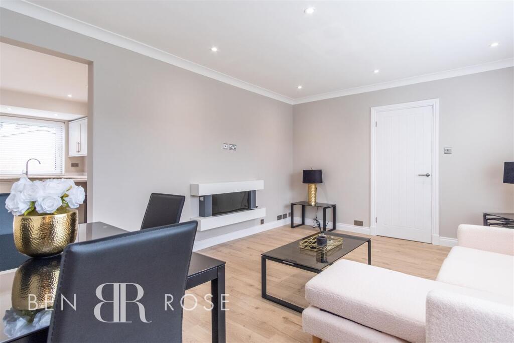 Lounge/Diner/Kitchen