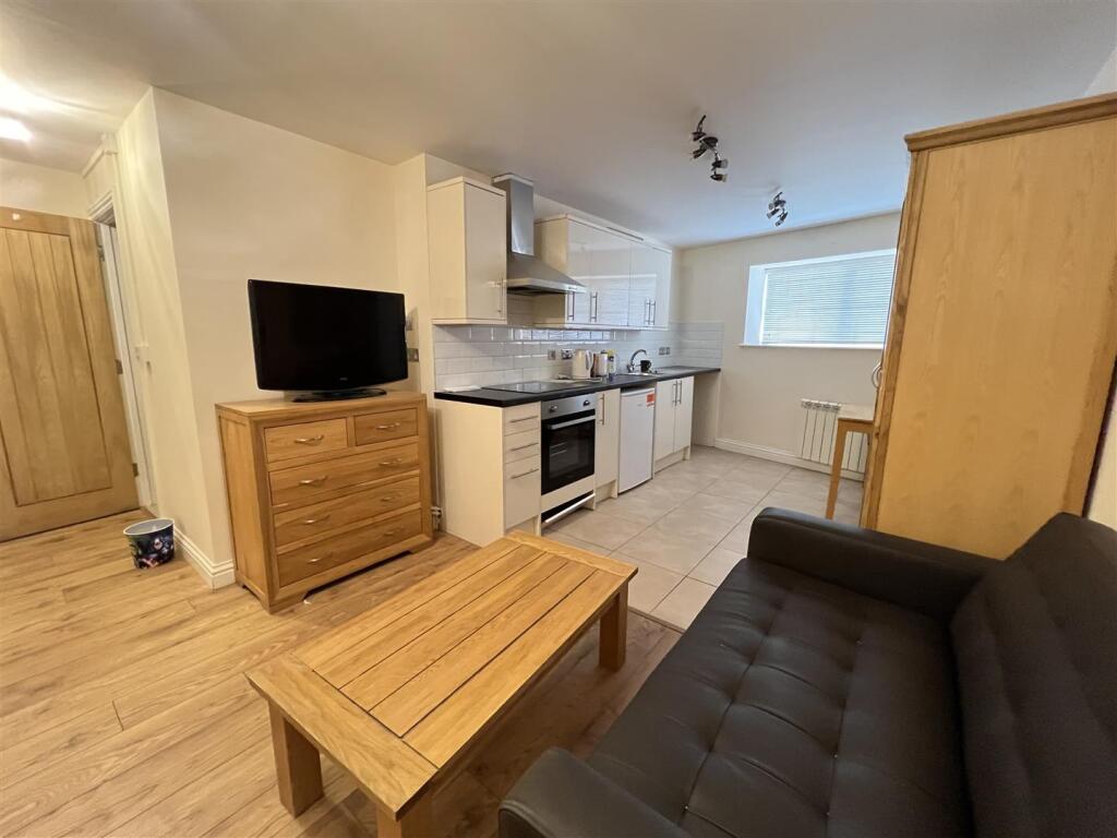 6 - Block of Flats for Auction, St George, Bristol