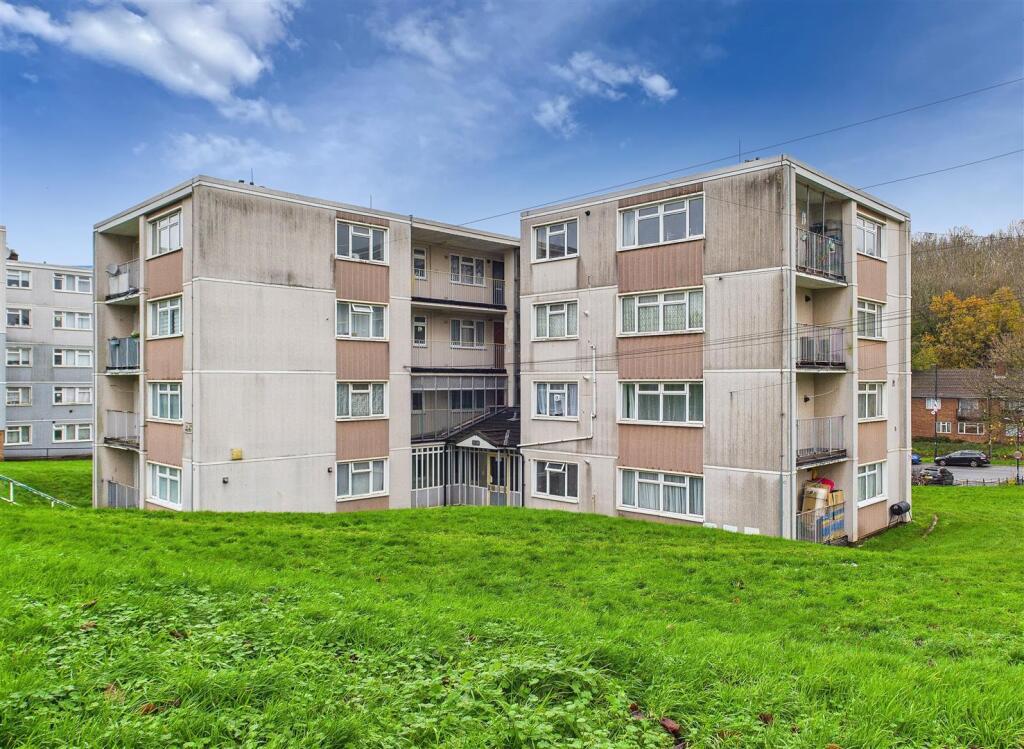 1 - Two Bedroom Flat for Auction, Lawrence Weston.
