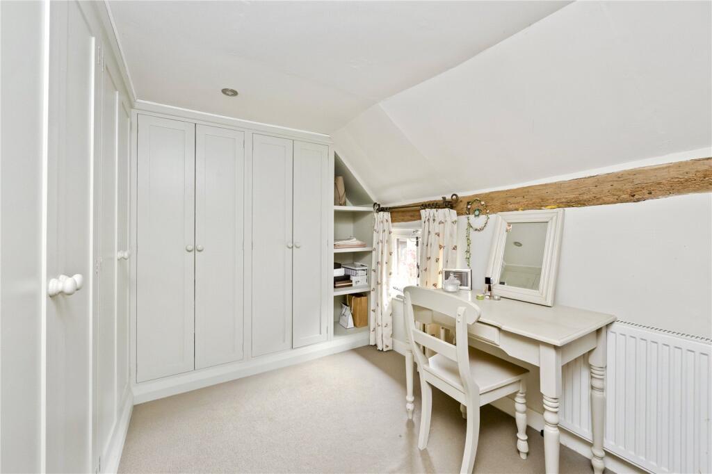 Dressing Room/Bed 5