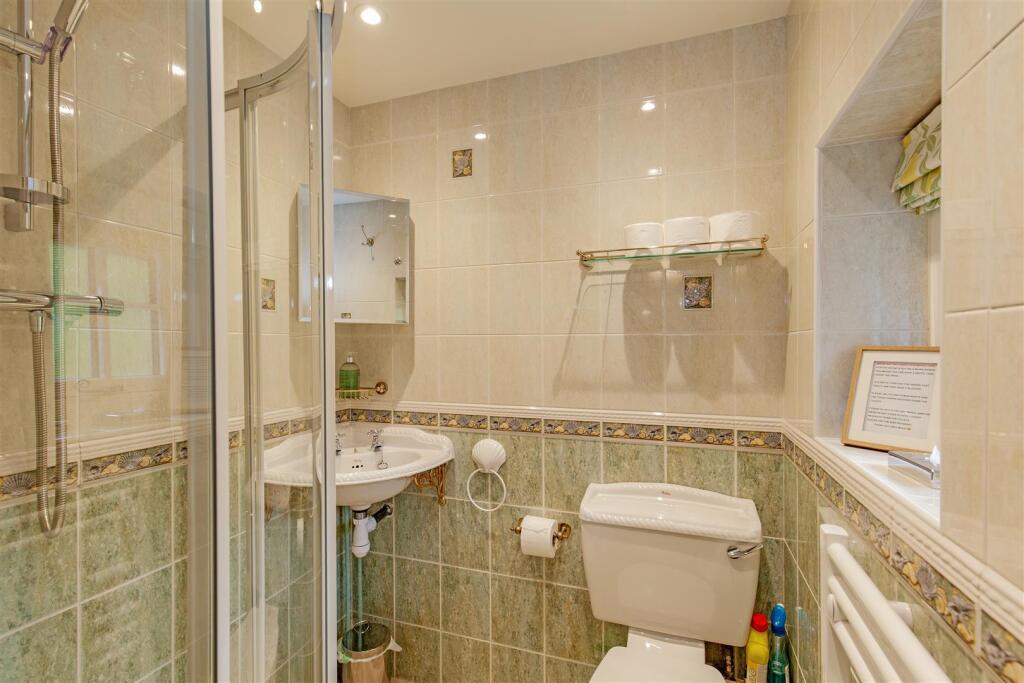 Station House - Bedroom 2 En Suite