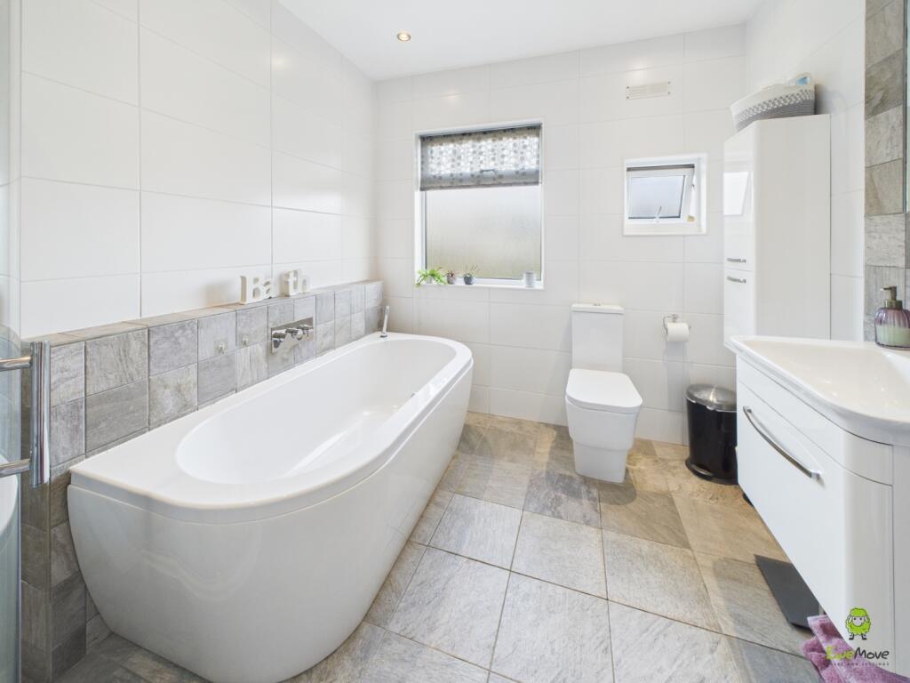 Presented by Clinton at EweMove Bexleyheath and Da