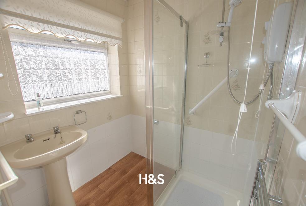 Stoneyford Grove - shower room.jpg