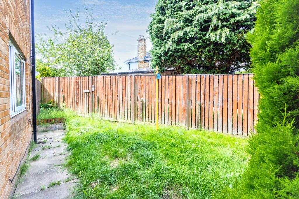 45 Shelley Grove, Bradford, West Yorkshire, BD8 0JZ