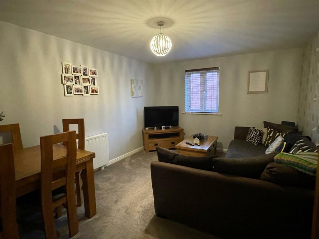 Lounge.jpg