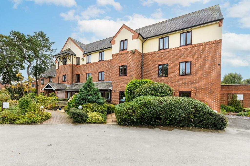 26CromwellCourt-2.jpg