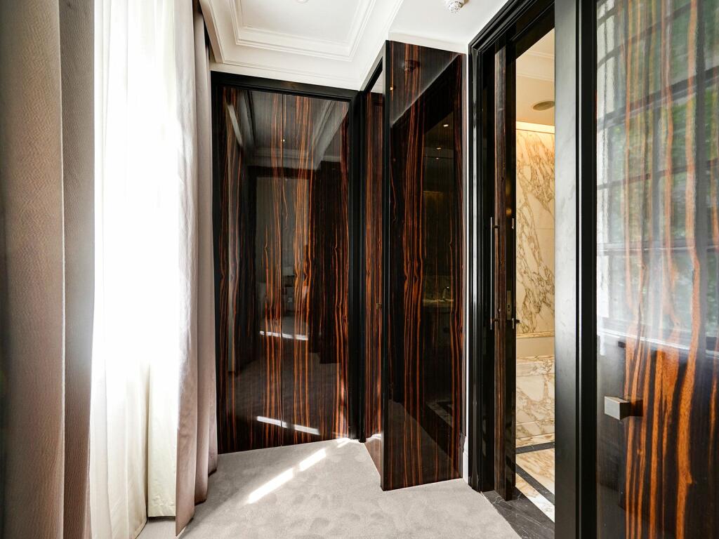 Corinthia Residences