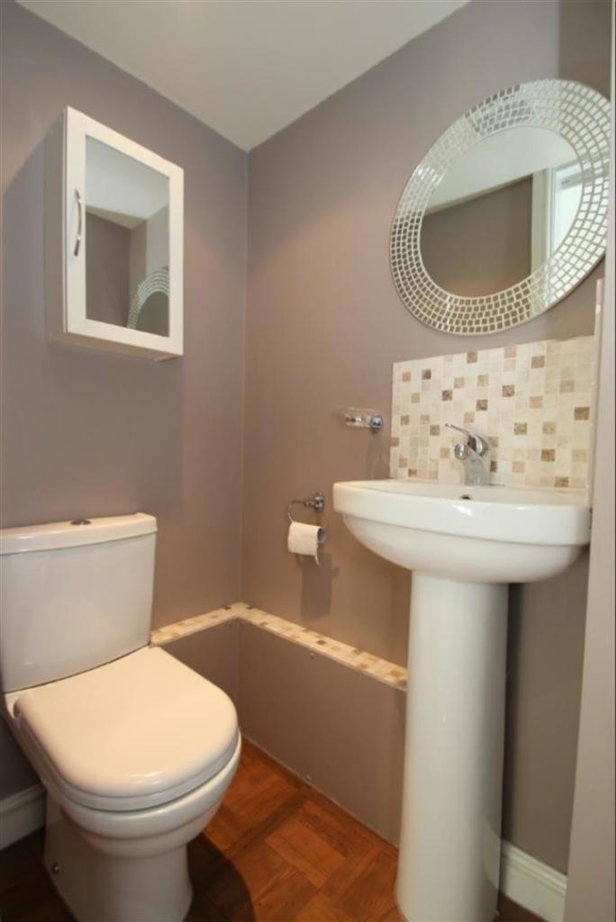 Ensuite WC.jpg