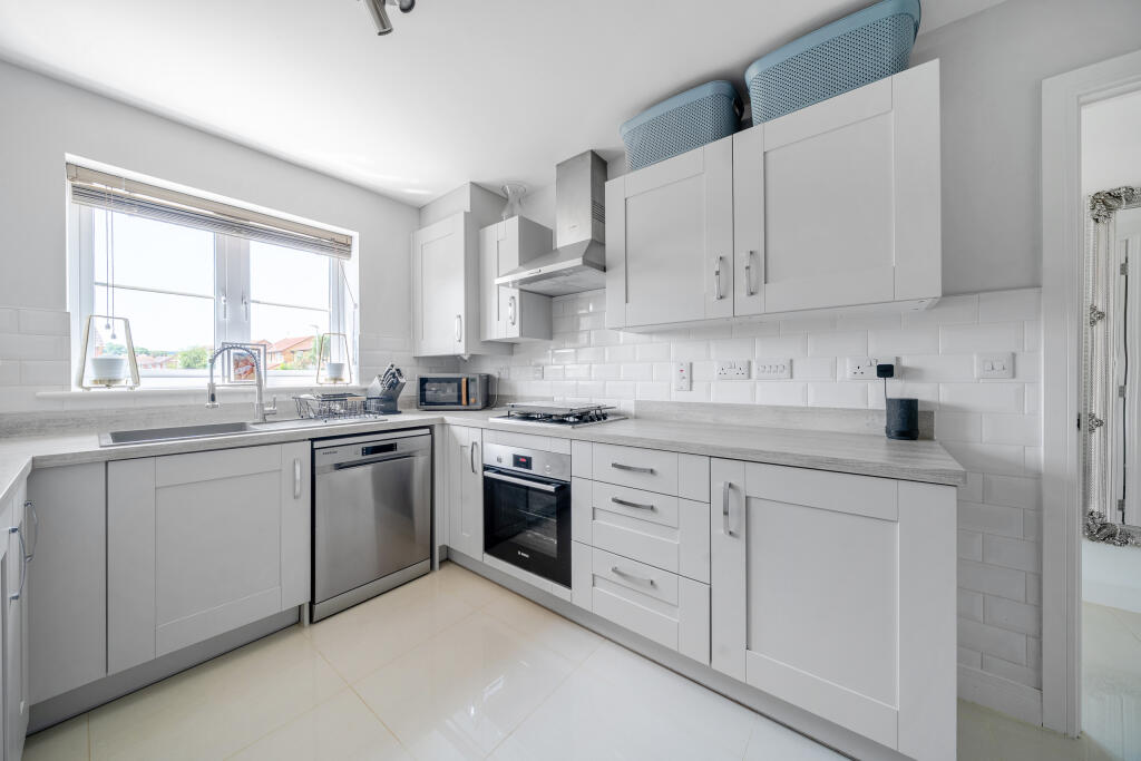 Kitchen / Breakfast Room