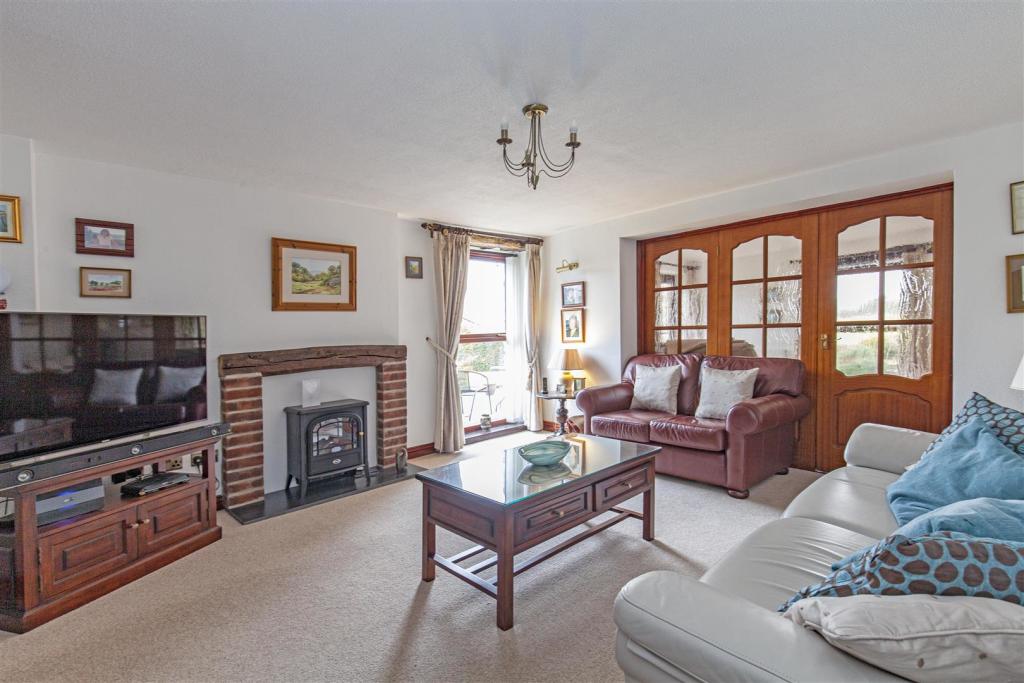 Reception Room-2.jpg